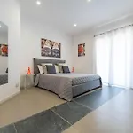 Konukevi Belvedere Piazzetta House Napoli